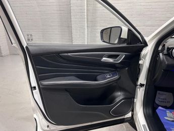 MG MG HS 1.5 T-GDI Exclusive SUV 5dr Petrol DCT Euro 6 (s/s) (162 ps)