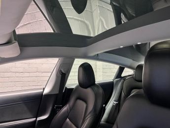 TESLA Model 3 (Dual Motor) Long Range Saloon 4dr Electric Auto 4WDE (346 ps)