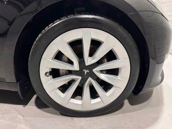 TESLA Model 3 (Dual Motor) Long Range Saloon 4dr Electric Auto 4WDE (346 ps)