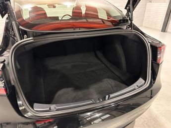 TESLA Model 3 (Dual Motor) Long Range Saloon 4dr Electric Auto 4WDE (346 ps)