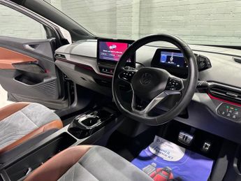 VOLKSWAGEN ID.4 Pro Performance 77kWh 1ST Edition SUV 5dr Electric Auto (204 ps)