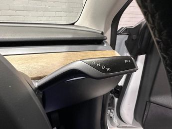 TESLA Model 3 (Dual Motor) Long Range Saloon 4dr Electric Auto 4WDE (346 ps)