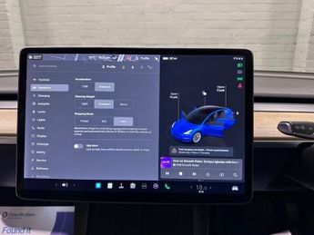 TESLA Model 3 (Dual Motor) Long Range Saloon 4dr Electric Auto 4WDE (346 ps)