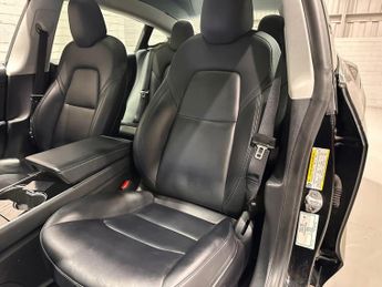 TESLA Model 3 Standard Range Plus Saloon 4dr Electric Auto RWD (241 bhp)