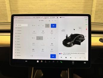 TESLA Model 3 Standard Range Plus Saloon 4dr Electric Auto RWD (241 bhp)