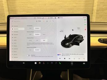TESLA Model 3 Standard Range Plus Saloon 4dr Electric Auto RWD (241 bhp)