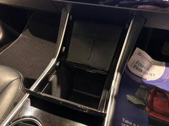 TESLA Model 3 Standard Range Plus Saloon 4dr Electric Auto RWD (241 bhp)