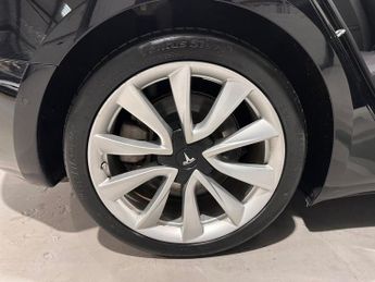 TESLA Model 3 Standard Range Plus Saloon 4dr Electric Auto RWD (241 bhp)