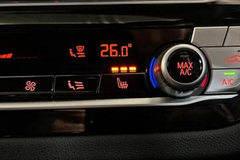 BMW IX3 80kWh Premier Edition Pro SUV 5dr Electric Auto (286 ps) Reverse