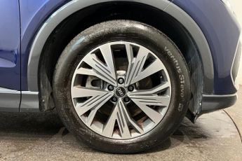 AUDI Q4 E-TRON 40 Sport Sportback 5dr Electric Auto 82kWh (204 ps) Rear Parking