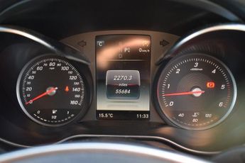 MERCEDES-BENZ GLC 3.0 GLC350d V6 AMG Line (Premium Plus) SUV 5dr Diesel G-Tronic 4