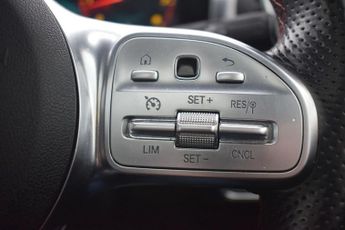 MERCEDES-BENZ A-CLASS 1.3 A200 AMG Line (Premium Plus) Hatchback 5dr Petrol 7G-DCT Eur