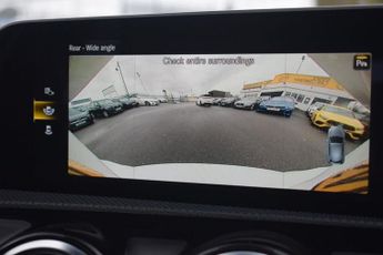 MERCEDES-BENZ A-CLASS 1.3 A200 AMG Line (Premium Plus) Hatchback 5dr Petrol 7G-DCT Eur