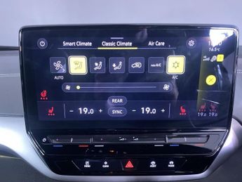 VOLKSWAGEN ID.5 Pro Performance 77kWh Style SUV 5dr Electric Auto (204 ps)