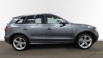 AUDI Q5 2.0 TDI S line Plus SUV 5dr Diesel S Tronic quattro Euro 6 (s/s)