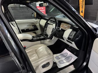 LAND ROVER RANGE ROVER 4.4 SD V8 Vogue SE SUV 5dr Diesel Auto 4WD Euro 5 (339 ps)