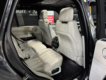 LAND ROVER RANGE ROVER 4.4 SD V8 Vogue SE SUV 5dr Diesel Auto 4WD Euro 5 (339 ps)