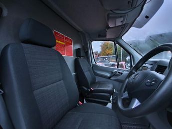 MERCEDES-BENZ SPRINTER 2.1 314 CDi Panel Van 5dr Diesel Manual RWD L2 (213 g/km, 140 bh