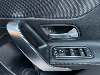 MERCEDES-BENZ A-CLASS 1.5 A180d Sport (Executive) Hatchback 5dr Diesel 7G-DCT Euro 6 (