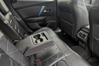 CITROEN e-C4 50kWh Shine Plus Hatchback 5dr Electric Auto (136 ps)