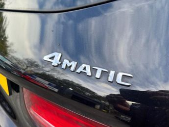 MERCEDES-BENZ GLC 2.0 GLC250 AMG Line (Premium) SUV 5dr Petrol G-Tronic+ 4MATIC Eu