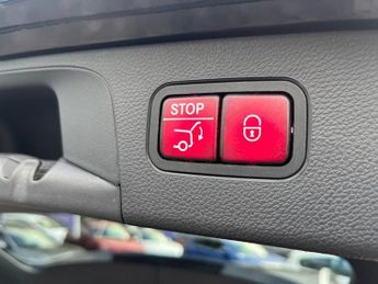 MERCEDES-BENZ GLC 2.0 GLC250 AMG Line (Premium) SUV 5dr Petrol G-Tronic+ 4MATIC Eu