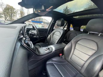 MERCEDES-BENZ GLC 2.0 GLC250 AMG Line (Premium) SUV 5dr Petrol G-Tronic+ 4MATIC Eu