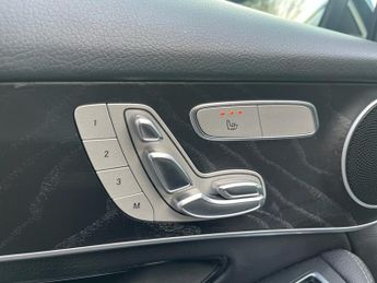 MERCEDES-BENZ GLC 2.0 GLC250 AMG Line (Premium) SUV 5dr Petrol G-Tronic+ 4MATIC Eu