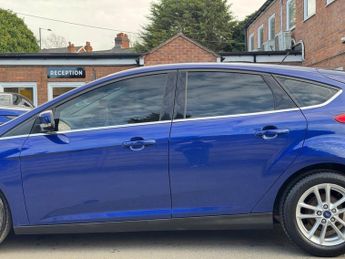 FORD FOCUS 1.0T EcoBoost Zetec Hatchback 5dr Petrol Auto Euro 6 (s/s) (125