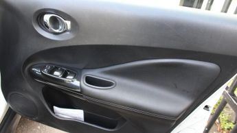 NISSAN JUKE 1.6 Tekna SUV 5dr Petrol XTRON Euro 6 (117 ps)