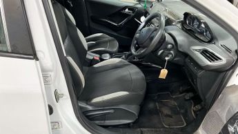 PEUGEOT 2008 1.2 VTi Access+ SUV 5dr Petrol Manual Euro 5 (82 ps) MOT MARCH 2