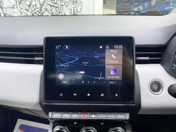 RENAULT CLIO 1.6 E-TECH S Edition Hatchback 5dr Petrol Hybrid Auto Euro 6 (s/