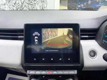 RENAULT CLIO 1.6 E-TECH S Edition Hatchback 5dr Petrol Hybrid Auto Euro 6 (s/