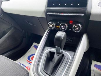 RENAULT CLIO 1.6 E-TECH S Edition Hatchback 5dr Petrol Hybrid Auto Euro 6 (s/