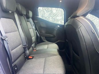 RENAULT CLIO 1.6 E-TECH S Edition Hatchback 5dr Petrol Hybrid Auto Euro 6 (s/