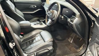 BMW 3 SERIES 2.0 330e 12kWh M Sport Touring 5dr Petrol Plug-in Hybrid Auto Eu