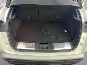 NISSAN JUKE 1.0 DIG-T Tekna+ SUV 5dr Petrol DCT Auto Euro 6 (s/s) (114 ps)