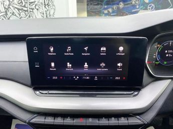 SKODA OCTAVIA 1.4 TSI iV 13kWh SE Technology Estate 5dr Petrol Plug-in Hybrid 