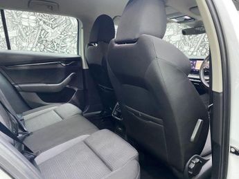 SKODA OCTAVIA 1.4 TSI iV 13kWh SE Technology Estate 5dr Petrol Plug-in Hybrid 