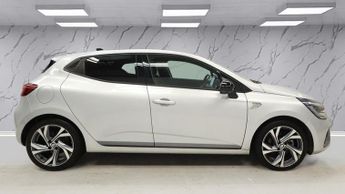 RENAULT CLIO 1.6 E-TECH RS Line Hatchback 5dr Petrol Hybrid Auto Euro 6 (s/s)