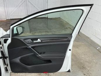 VOLKSWAGEN GOLF 2.0 TSI BlueMotion Tech GTI Hatchback 5dr Petrol DSG Euro 6 (s/s