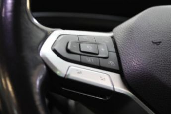 VOLKSWAGEN PASSAT 2.0 TDI EVO SEL Saloon 4dr Diesel DSG Euro 6 (s/s) (150 ps)