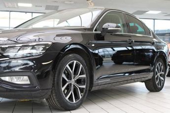 VOLKSWAGEN PASSAT 2.0 TDI EVO SEL Saloon 4dr Diesel DSG Euro 6 (s/s) (150 ps)