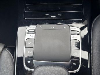 MERCEDES-BENZ CLA 1.3 CLA200 AMG Line Coupe 4dr Petrol 7G-DCT Euro 6 (s/s) (163 ps