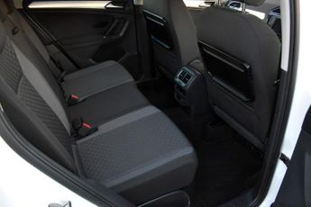 VOLKSWAGEN TIGUAN 2.0TDi BLUEMOTION TECH SE 4-MOTION DSG AUTO 148 BHP (EURO 6)
