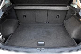 VOLKSWAGEN TIGUAN 2.0TDi BLUEMOTION TECH SE 4-MOTION DSG AUTO 148 BHP (EURO 6)