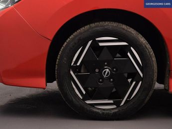 NISSAN LEAF 39kWh Acenta Hatchback 5dr Electric Auto (150 ps)