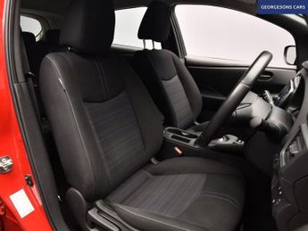 NISSAN LEAF 39kWh Acenta Hatchback 5dr Electric Auto (150 ps)