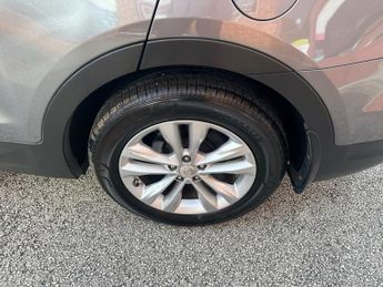 HYUNDAI SANTA FE 2.2 CRDi Blue Drive Premium SUV 5dr Diesel Auto 4WD Euro 6 (s/s)