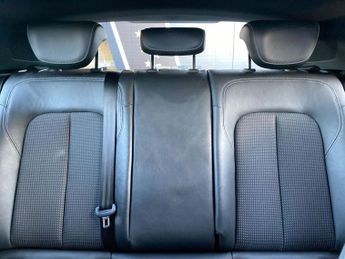 AUDI Q2 1.6 TDI 30 S line SUV 5dr Diesel S Tronic Euro 6 (s/s) (116 ps)